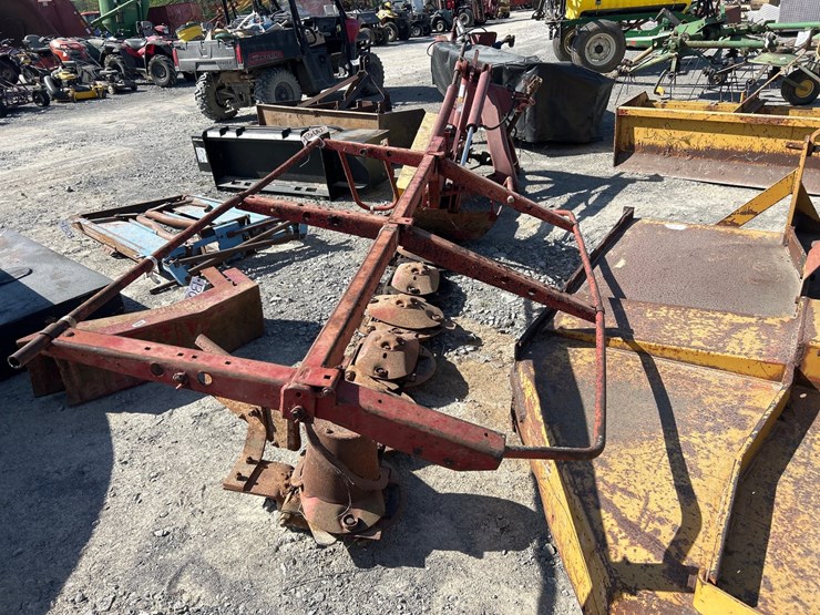 new-holland-616-image-5