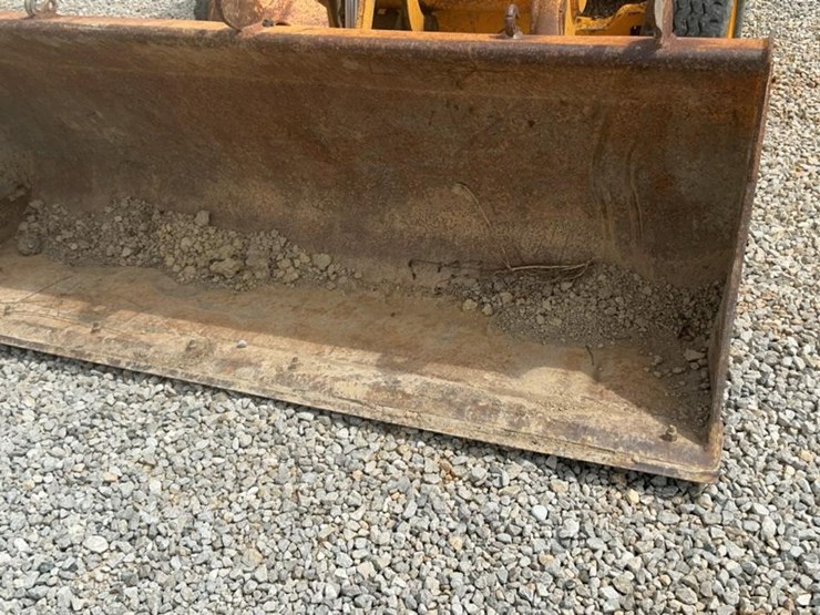 john-deere-310d-image-41