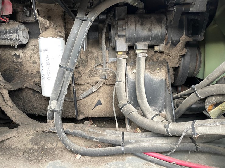 gleaner-r65-image-40