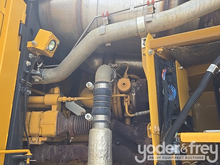 2019-deere-670g-image-59