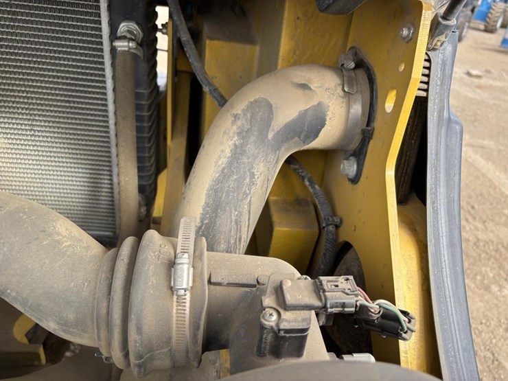 2015-yale-gdp80-forklift-image-35