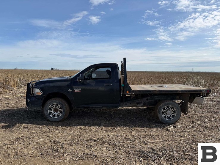 2011-dodge-ram-2500-image-2