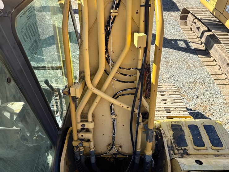 new-holland-eh160-image-28