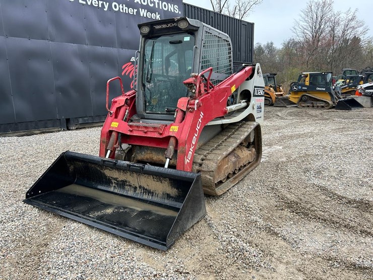 2017-takeuchi-tl12r2-image-8