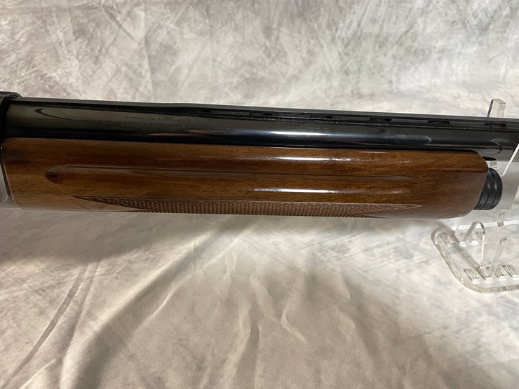 #3760-•-browning-auto-5-12-gauge-semi-auto-shotgun,-sn:-01060nu211-(arcadia,-wi)-image-8