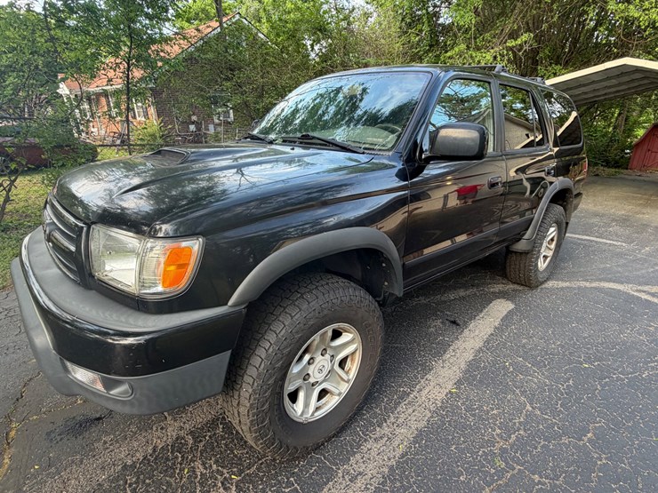 1999-toyota-4-runner-image-1