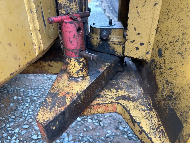 caterpillar-cp-563c-image-21