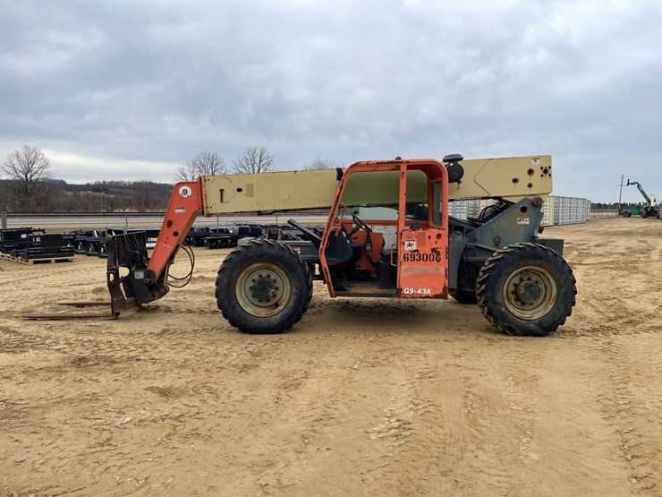 2005-jlg-g9-43a-image-8