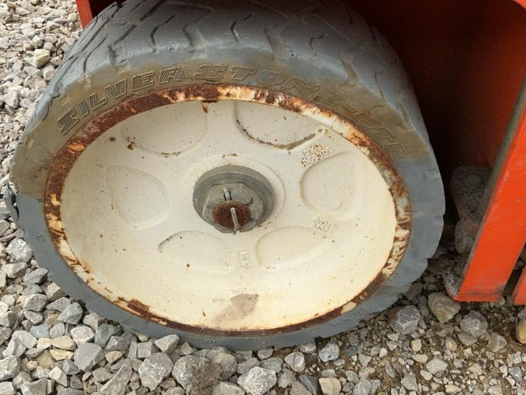 #414-•-2019-snorkel-19'-scissor-lift-image-20