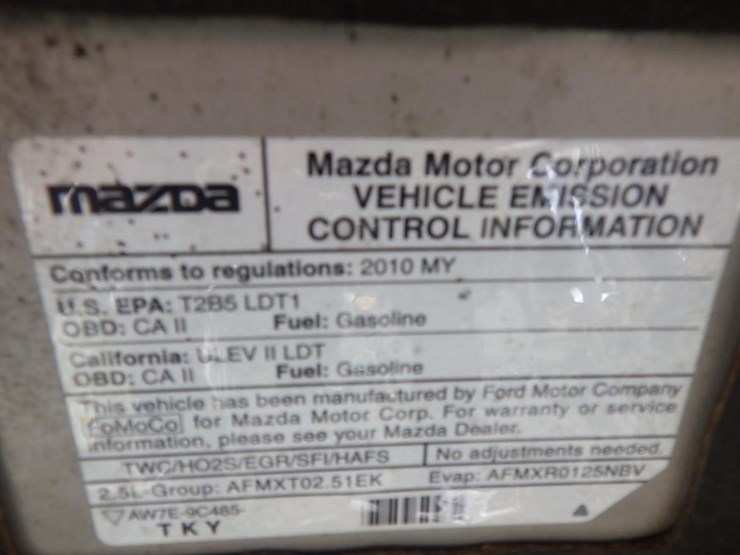 2010-mazda-tribute-image-12