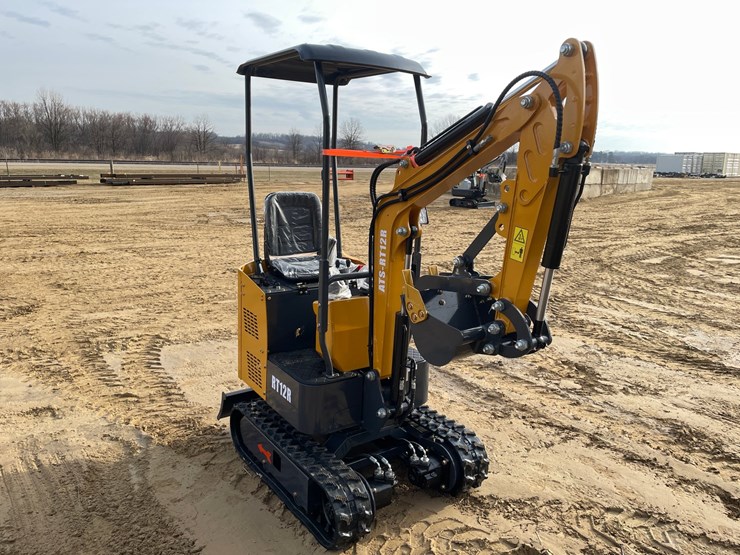 #1039-•-new-ats-rt12r-mini-excavator-image-3