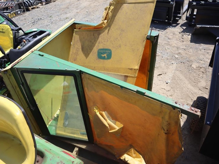 john-deere-110-image-22