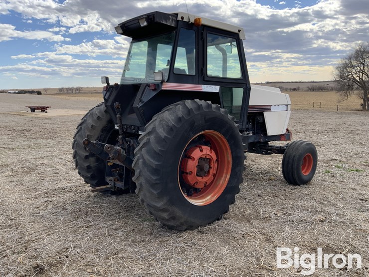 1984-case-2594-2wd-tractor-image-5