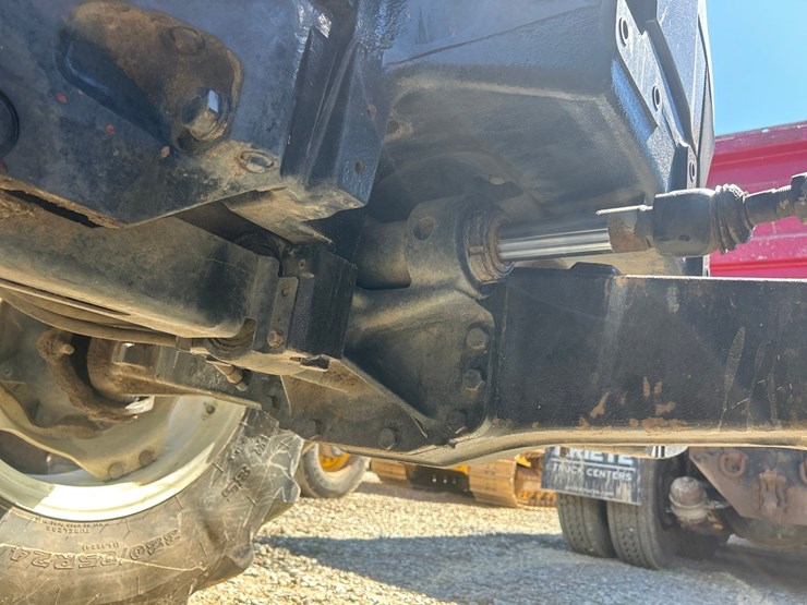 new-holland-t5070-image-26