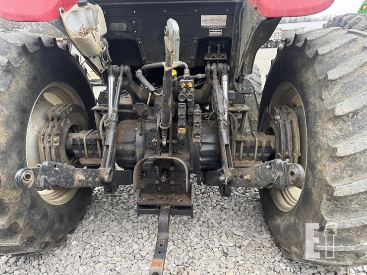 case-ih-farmall-120a-image-10