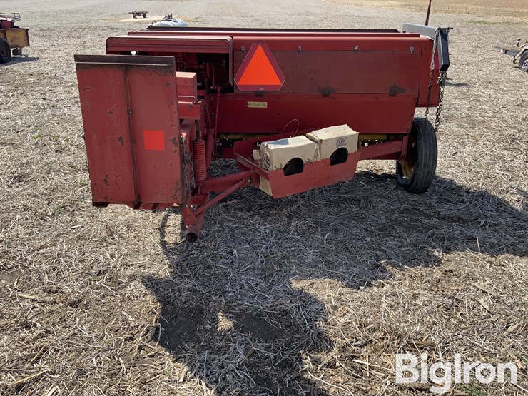 new-holland-277-image-6