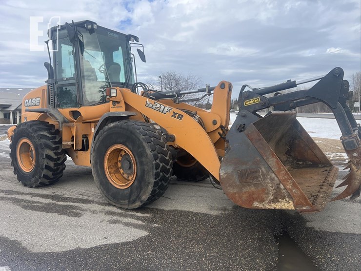 2014-case-521f-xr-image-1