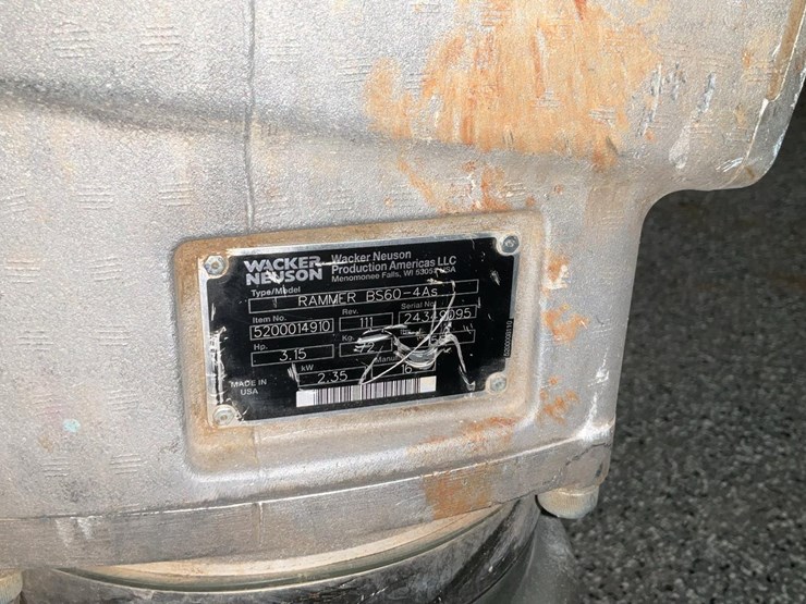 2017-wacker-neuson-bs60-4as-image-12