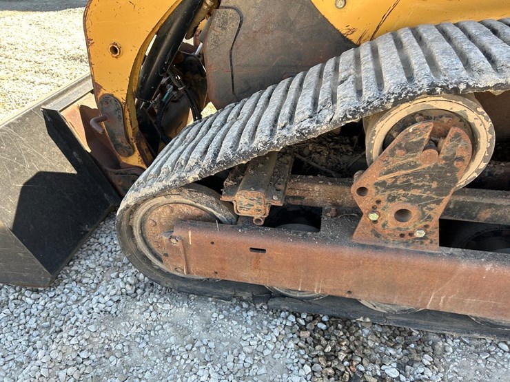 caterpillar-267b-image-18