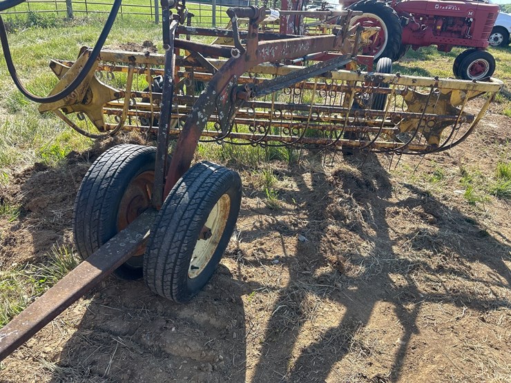 new-holland-256-image-6