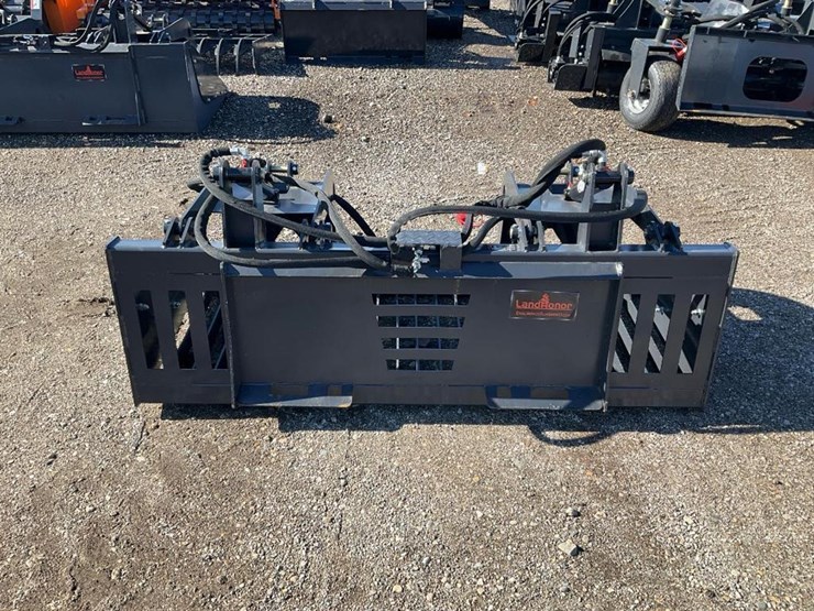 #1379-•-landhoner-skid-steer-grapple-bucket-image-2