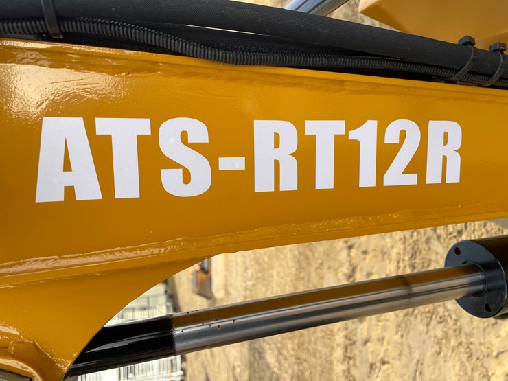 #1039-•-new-ats-rt12r-mini-excavator-image-9