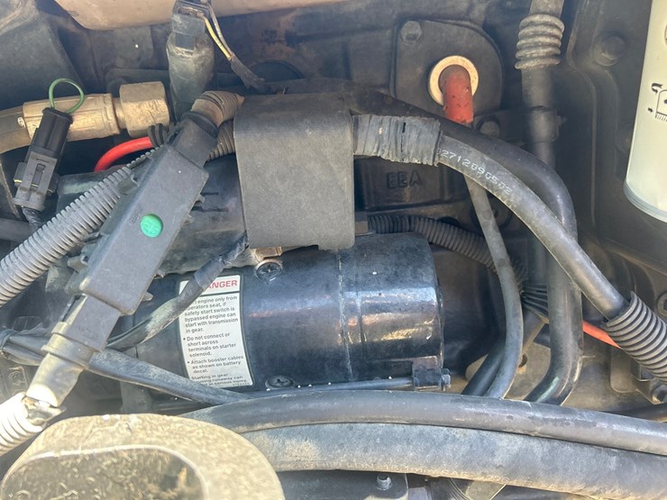 new-holland-t5070-image-22