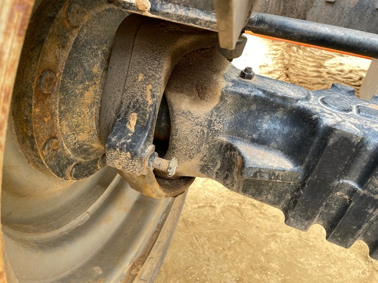 2014-jlg-g9-43a-image-48