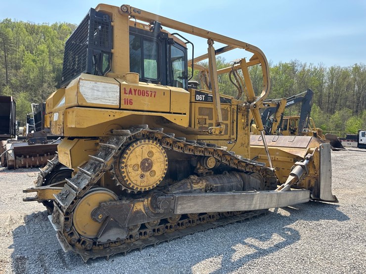 caterpillar-d6t-xl-image-5