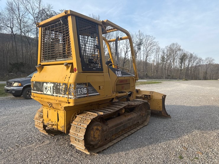 caterpillar-d3g-xl-image-4