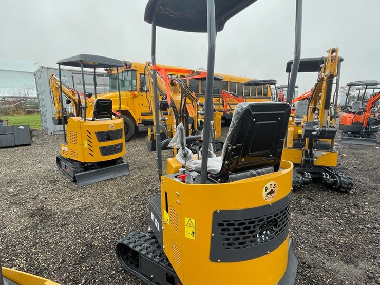#3291-•-2026-ats-rt12r-mini-excavator-image-4