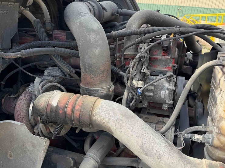 2015-international-prostar-image-16