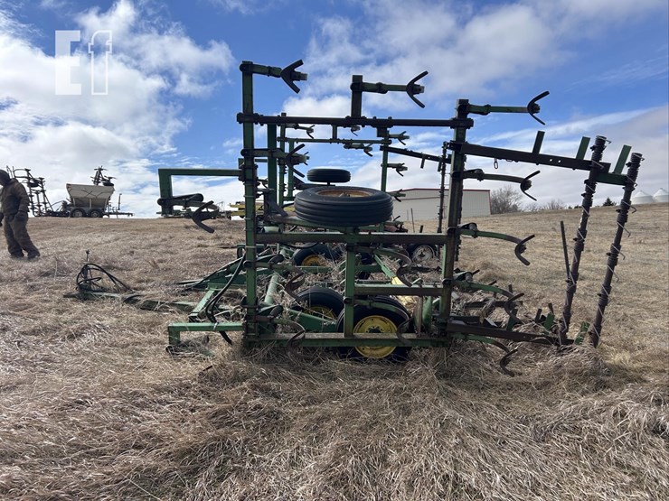 john-deere-1000-image-4