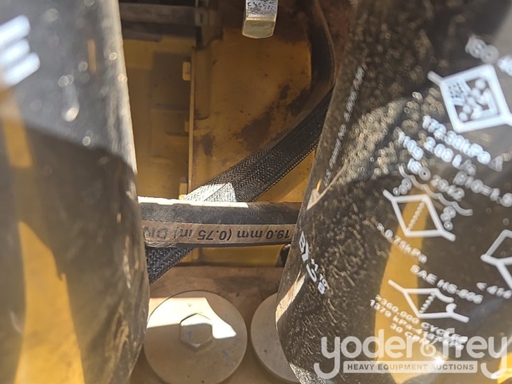 2019-deere-670g-image-88