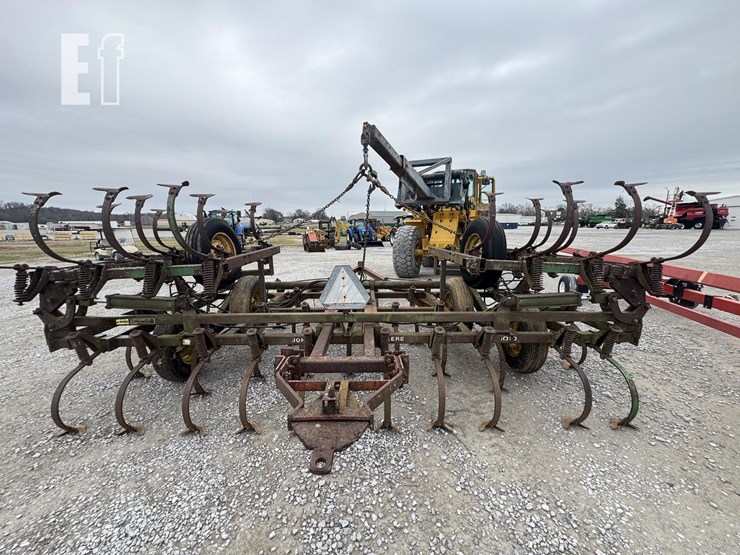 john-deere-1010-image-7