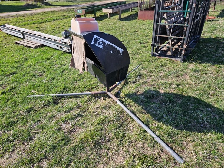 #541-•-easy-way-mineral-feeder-image-1