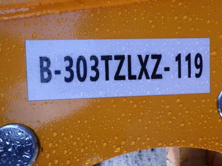 caterpillar-303-image-5