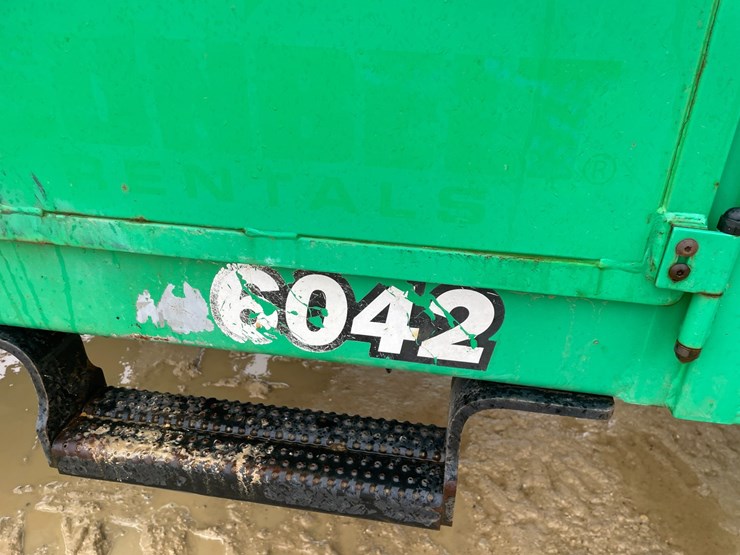 2014-sky-trak-6042-image-10