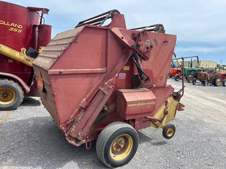 new-holland-847-image-4