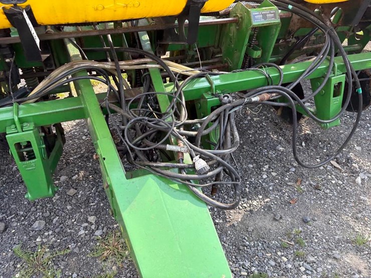 john-deere-7000-image-3