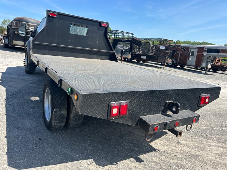 2005-ford-f550-image-4