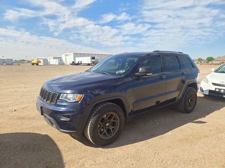 2018-jeep-grand-cherokee-limited-image-1