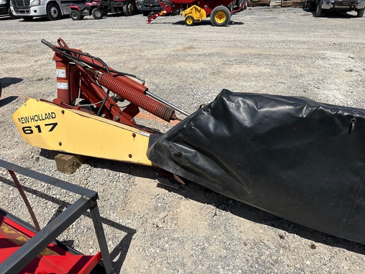 new-holland-617-image-5
