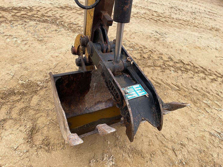 2014-caterpillar-303.5-image-27