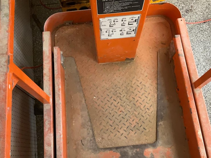 #314-•-2018-snorkel-tm12e-manlift-image-15