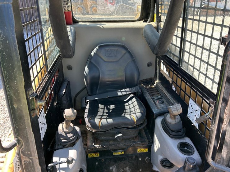 caterpillar-267b-image-21