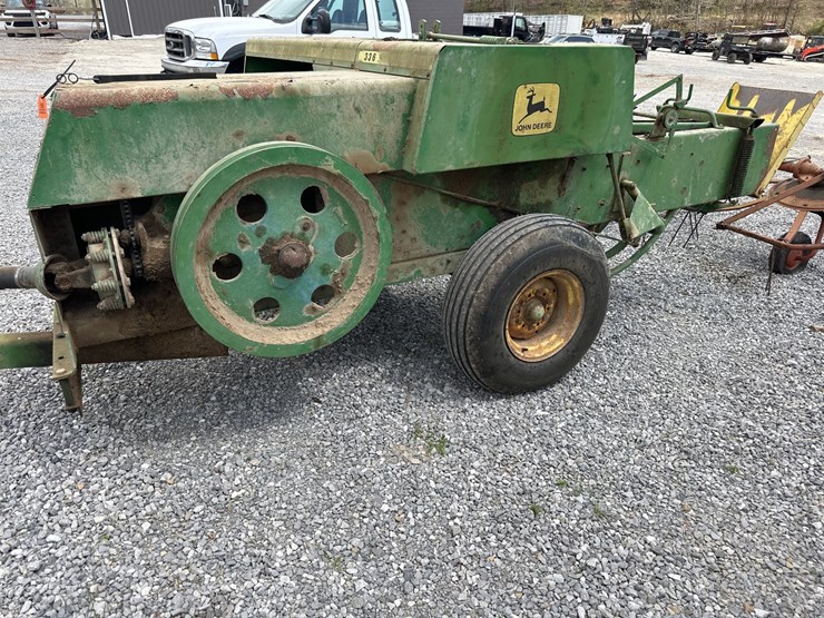 john-deere-336-image-5