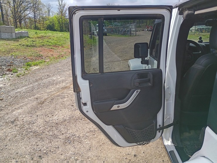 2015-jeep-wrangler-image-58