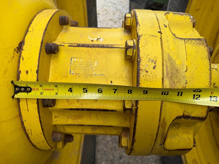 2012-john-deere-8285r-image-16