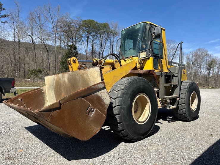 komatsu-wa320-image-4